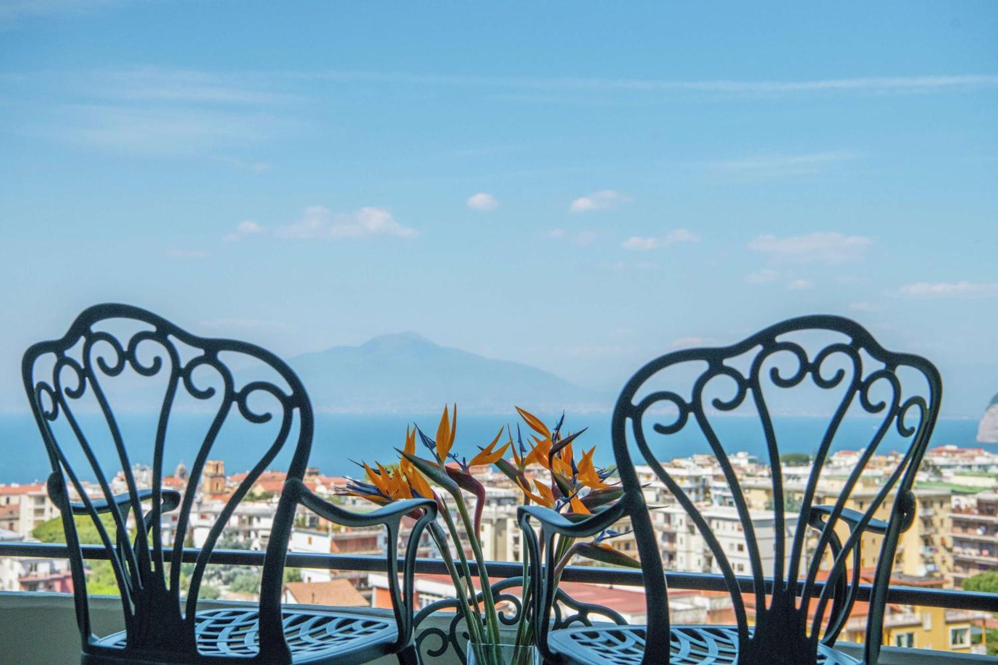 Hilton Sorrento Palace Hotel Exterior photo